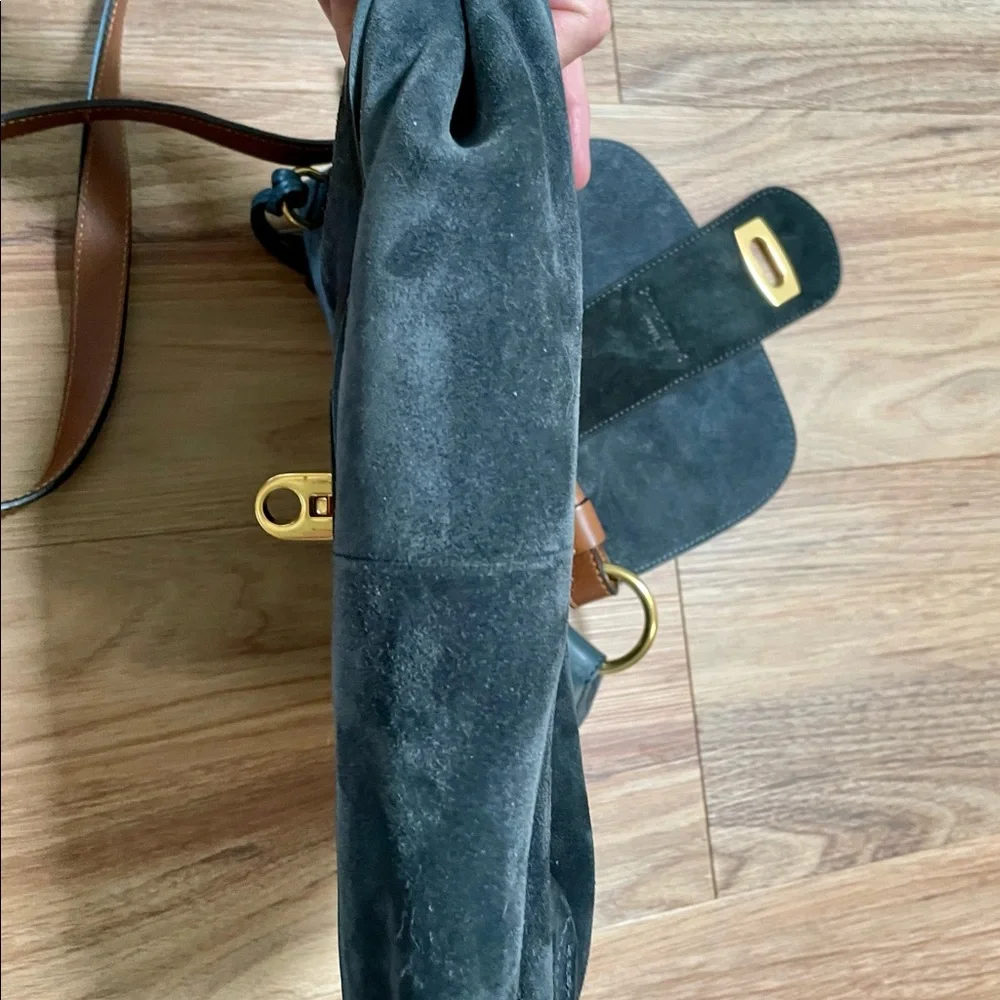 Beautiful Navy Blue Suede Chloe Alexa Bag - EUC ☀️♥️ Host Pick!  Iconic bag! - Picture 5 of 8